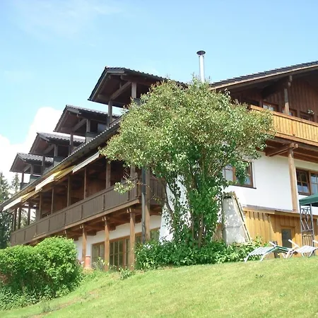 In Honigsgrub Mit Eigenem Balkon Und Fernblick *
